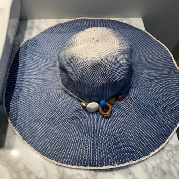 Bronner hat - Picture 1 of 3